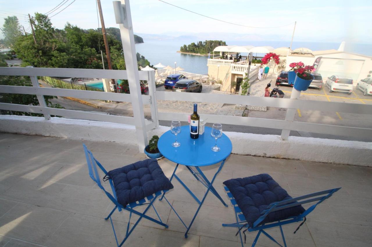 Batis Breeze Bed & Breakfast เปรามา ภายนอก รูปภาพ